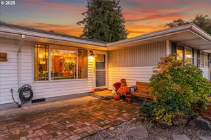 16824 SE Morrison Ct, Portland, OR 97233 - Photo 5