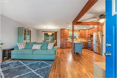 16824 SE Morrison Ct, Portland, OR 97233 - Photo 7