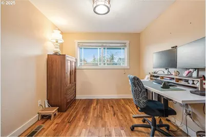 16824 SE Morrison Ct, Portland, OR 97233 - Photo 19