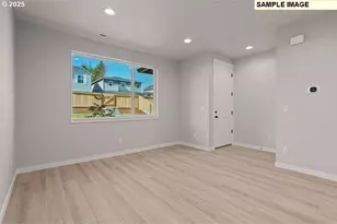 18601 NE 44th Ave, Vancouver, WA 98686 - Photo 5