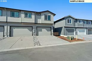 18601 NE 44th Ave, Vancouver, WA 98686 - Photo 33
