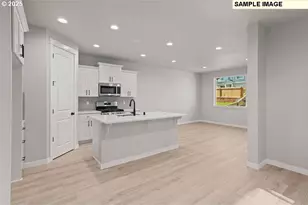 18601 NE 44th Ave, Vancouver, WA 98686 - Photo 11