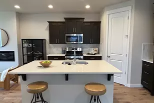 18601 NE 44th Ave, Vancouver, WA 98686 - Photo 11
