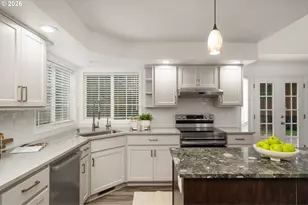 6475 SW Arranmore Ct, Portland, OR 97223 - Photo 17