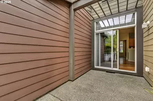 7084 NE Stonewater St, Hillsboro, OR 97124 - Photo 11