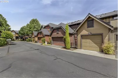 7084 NE Stonewater St, Hillsboro, OR 97124 - Photo 13