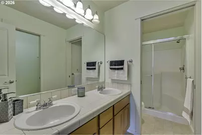 7084 NE Stonewater St, Hillsboro, OR 97124 - Photo 15