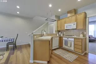 7084 NE Stonewater St, Hillsboro, OR 97124 - Photo 7