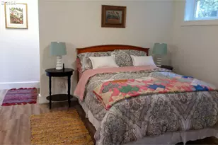 4249 SE Stark St, Portland, OR 97215 - Photo 25