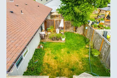 510 NE Osborne Ct, McMinnville, OR 97128 - Photo 15