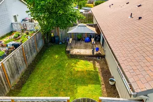 510 NE Osborne Ct, McMinnville, OR 97128 - Photo 17