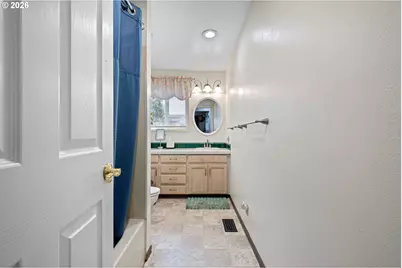 2532 Rose Blossom Dr, Springfield, OR 97477 - Photo 25