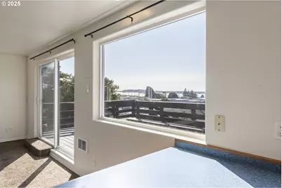 274 N Cammann St, Coos Bay, OR 97420 - Photo 5