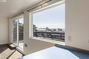 274 N Cammann St, Coos Bay, OR 97420 - Photo 5