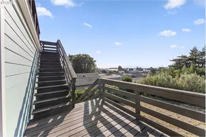 274 N Cammann St, Coos Bay, OR 97420 - Photo 29