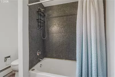 908 SW Gaines St #24, Portland, OR 97239 - Photo 15