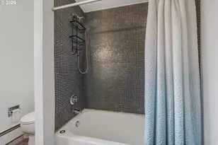 908 SW Gaines St, Portland, OR 97239 - Photo 15