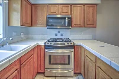 2772 E McLoughlin Blvd, Vancouver, WA 98661 - Photo 21