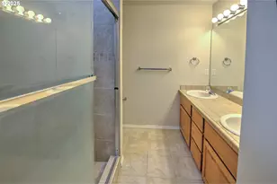 2772 E McLoughlin Blvd, Vancouver, WA 98661 - Photo 35
