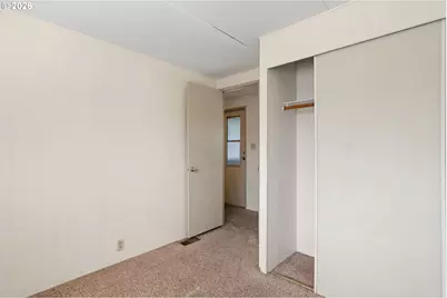 1566 Laura St, Springfield, OR 97477 - Photo 7