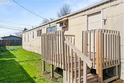 1566 Laura St, Springfield, OR 97477 - Photo 21