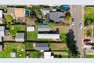 1566 Laura St, Springfield, OR 97477 - Photo 27