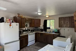 183 Ecklund St, Canyonville, OR 97417 - Photo 25