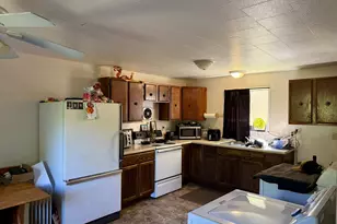 183 Ecklund St, Canyonville, OR 97417 - Photo 21