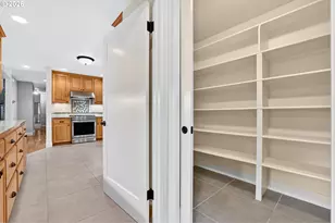21695 Willamette Dr, West Linn, OR 97068 - Photo 17