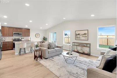 2379 W 10th Ave, Junction City, OR 97448 - Photo 3