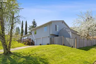 2951 NW Kent St, Camas, WA 98607 - Photo 3