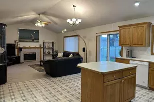 214 SW Meadow Lakes Dr, Prineville, OR 97754 - Photo 11