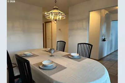 214 SW Meadow Lakes Dr, Prineville, OR 97754 - Photo 7