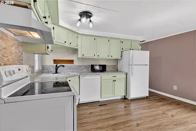 205 S 54th St #80, Springfield, OR 97478 - Photo 11