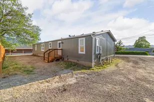70 SE Darrell Ave, Winston, OR 97496 - Photo 29