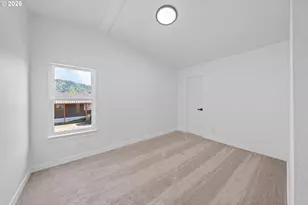 70 SE Darrell Ave, Winston, OR 97496 - Photo 23