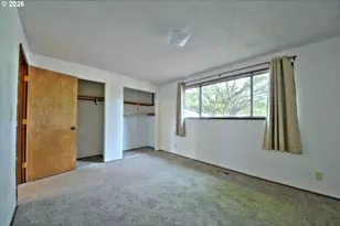 1798 Gilham Rd, Eugene, OR 97401 - Photo 21