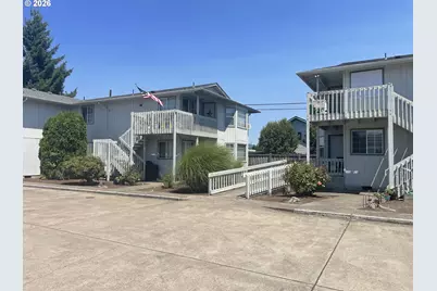 1217 R St, Springfield, OR 97477 - Photo 9