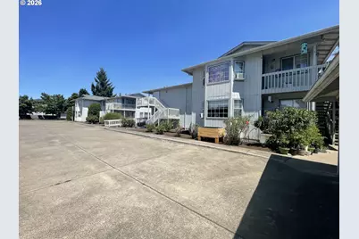 1217 R St, Springfield, OR 97477 - Photo 1