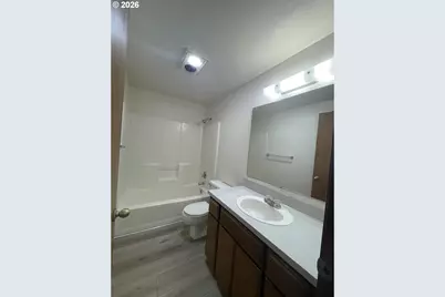 1217 R St, Springfield, OR 97477 - Photo 17