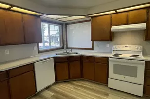 1217 R St, Springfield, OR 97477 - Photo 15