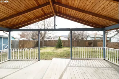 1508 Jackson Ave, La Grande, OR 97850 - Photo 9