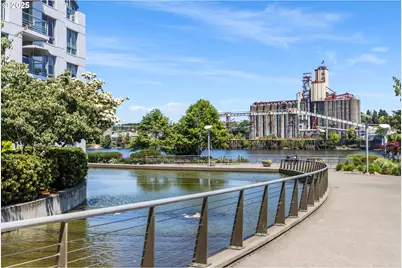 1310 NW Naito Pkwy #107, Portland, OR 97209 - Photo 39