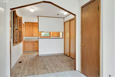 22043 SE Oak St, Gresham, OR 97030 - Photo 7