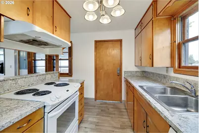 22043 SE Oak St, Gresham, OR 97030 - Photo 13