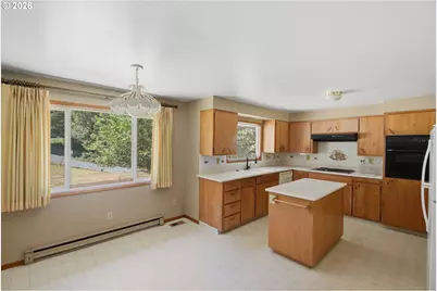 94416 Shelley Ln, Coquille, OR 97423 - Photo 11