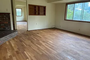 33465 Irish Ln, Creswell, OR 97426 - Photo 5