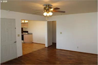 1206 SW 24th St, Pendleton, OR 97801 - Photo 5