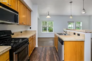 10651 NE Red Wing Way, Hillsboro, OR 97006 - Photo 11