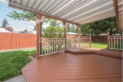 18411 NE Davis St, Portland, OR 97230 - Photo 23